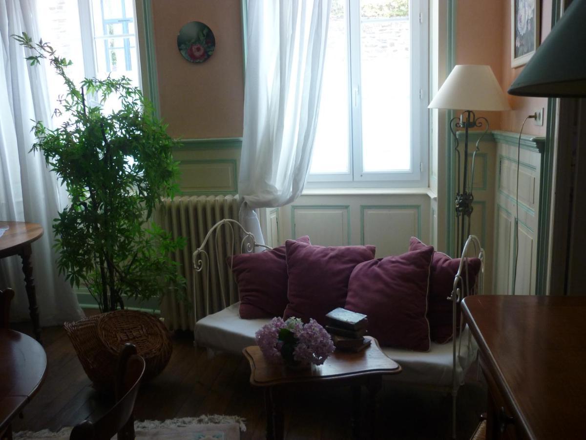 La Maison de Claire Val-Couesnon Extérieur photo