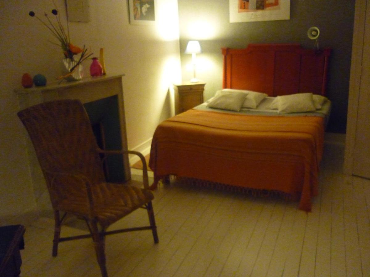 La Maison de Claire Val-Couesnon Extérieur photo