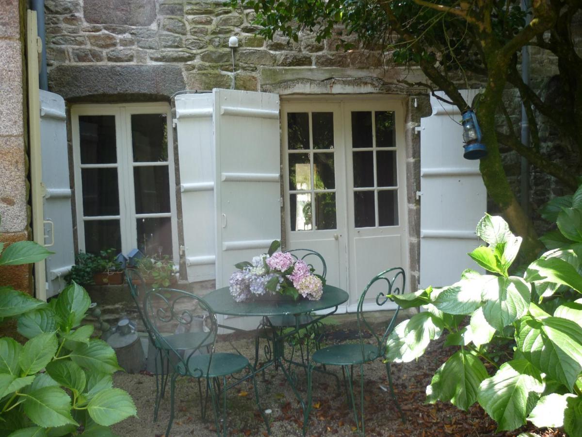 Bed and Breakfast La Maison de Claire à Val-Couesnon Extérieur photo