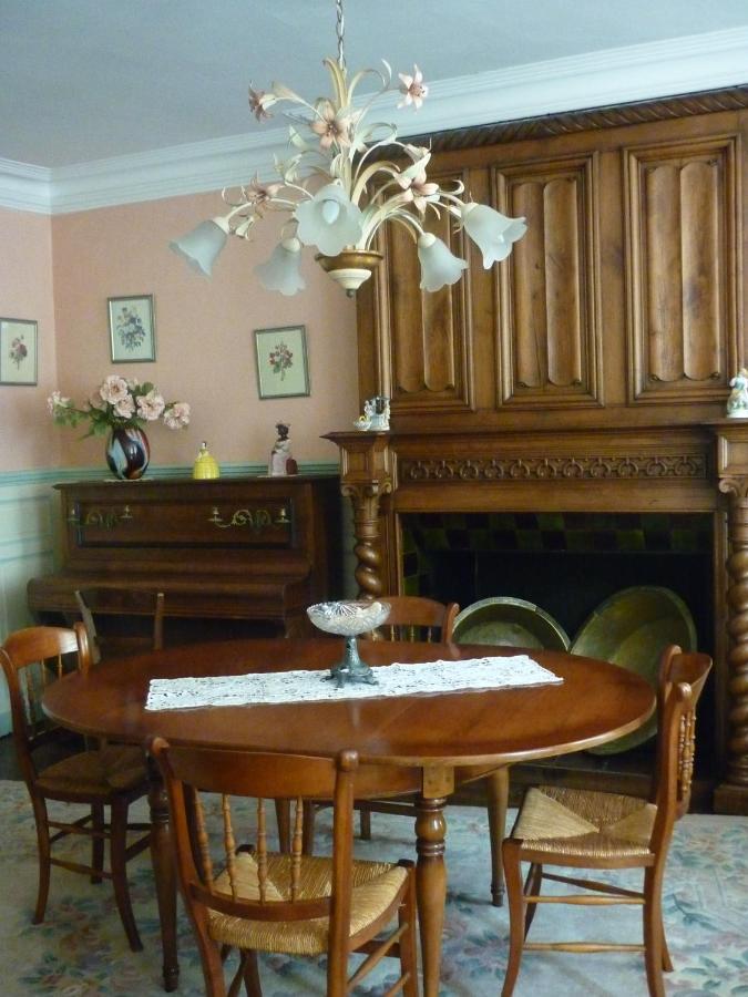 La Maison de Claire Val-Couesnon Extérieur photo